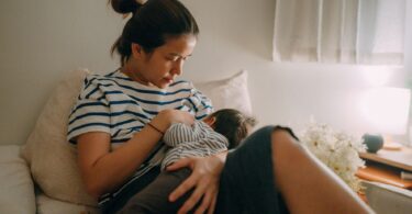 NHS Start4Life Slammed For Advising Breastfeeding As A 'Weight Loss Hack'